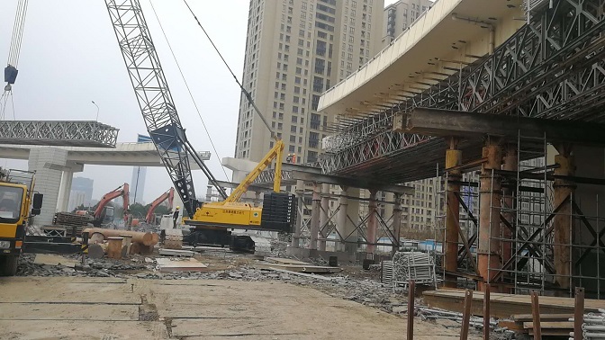 广西钢栈桥租赁浅谈高层建筑工程地下钢支撑施工要点